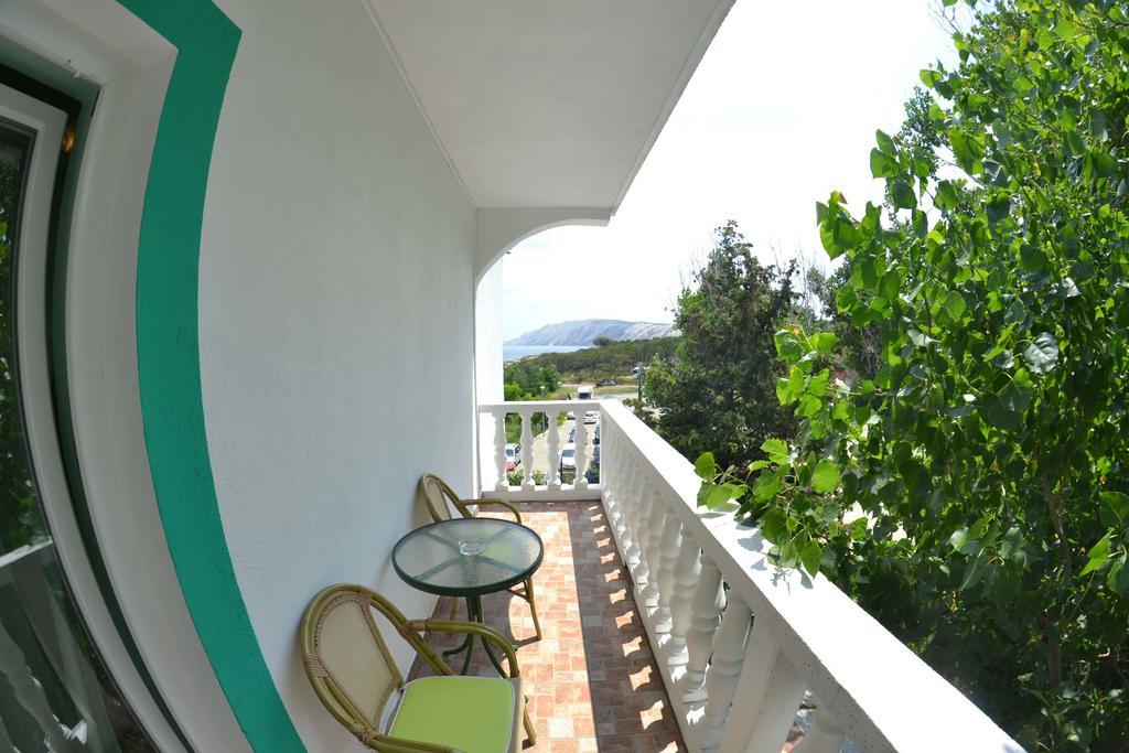 Jenny I Tania Apartment Lopar