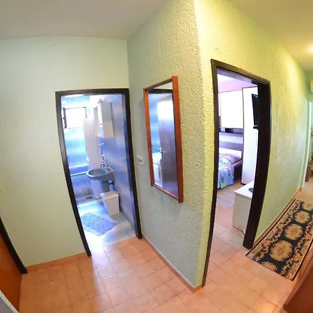 Apartmani Jenny I Tania Lopar Exterior photo