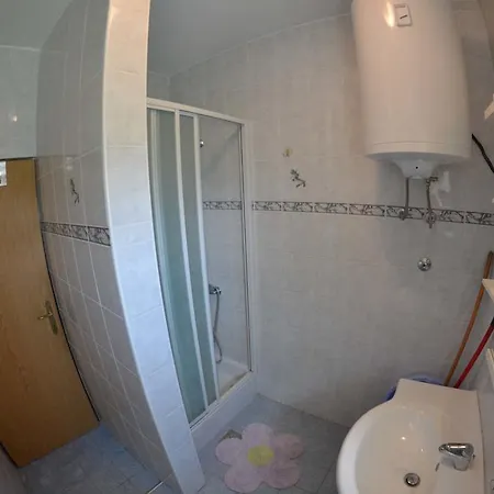 Apartmani Jenny I Tania Lopar Exterior photo