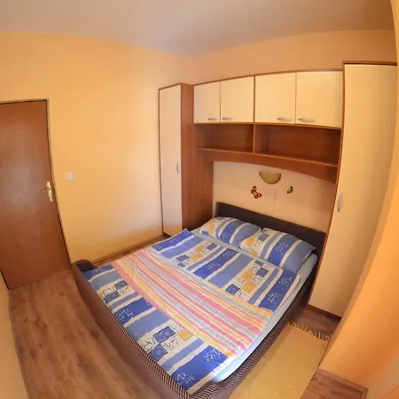 Apartmani Jenny I Tania Lopar Exterior photo