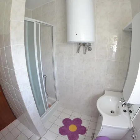 Apartmani Jenny I Tania Lopar Exterior photo