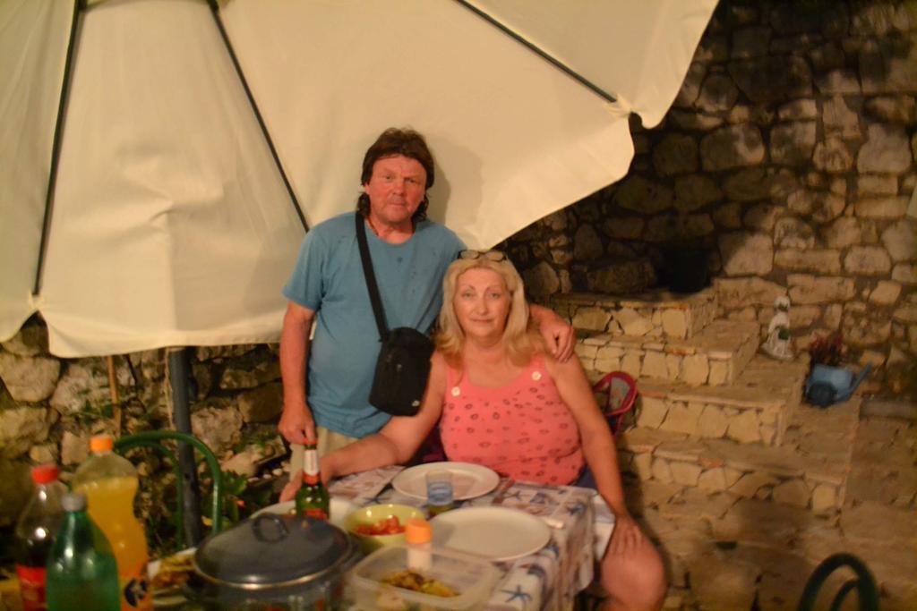 Jenny I Tania Apartman Lopar