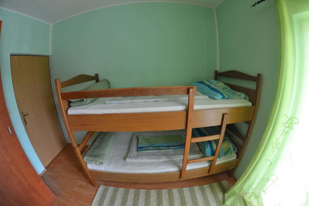 Jenny I Tania Appartement Lopar